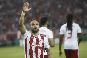 LOL总决赛直播-法媒：40岁前法国国脚瓦尔布埃纳将重返奥林匹亚科斯，为二队效力